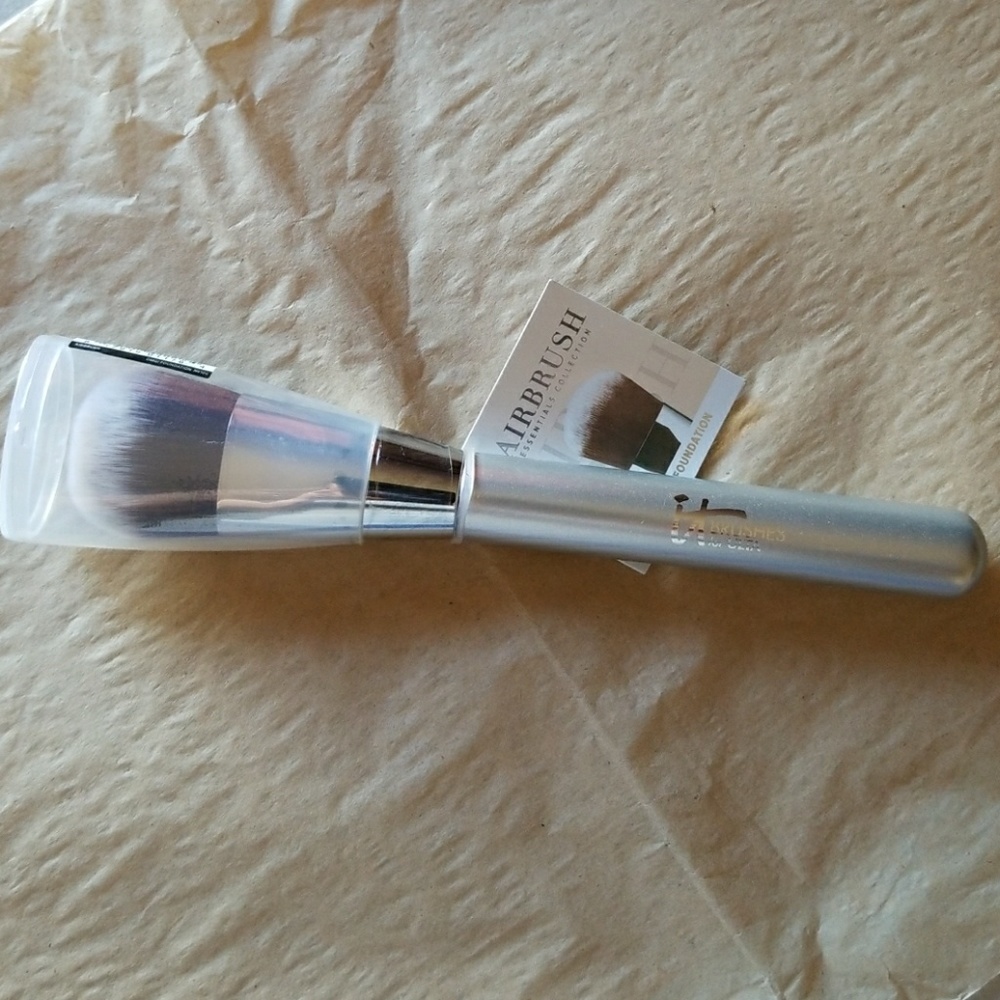 It OMG! Foundation Brush